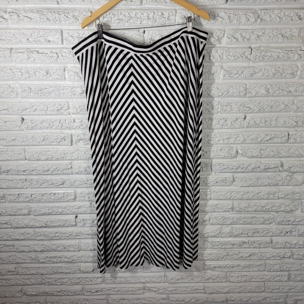 Avenue Womens Skirt 22 24‎ Plus Midi Black Stripe Rayon Spandex STR173E